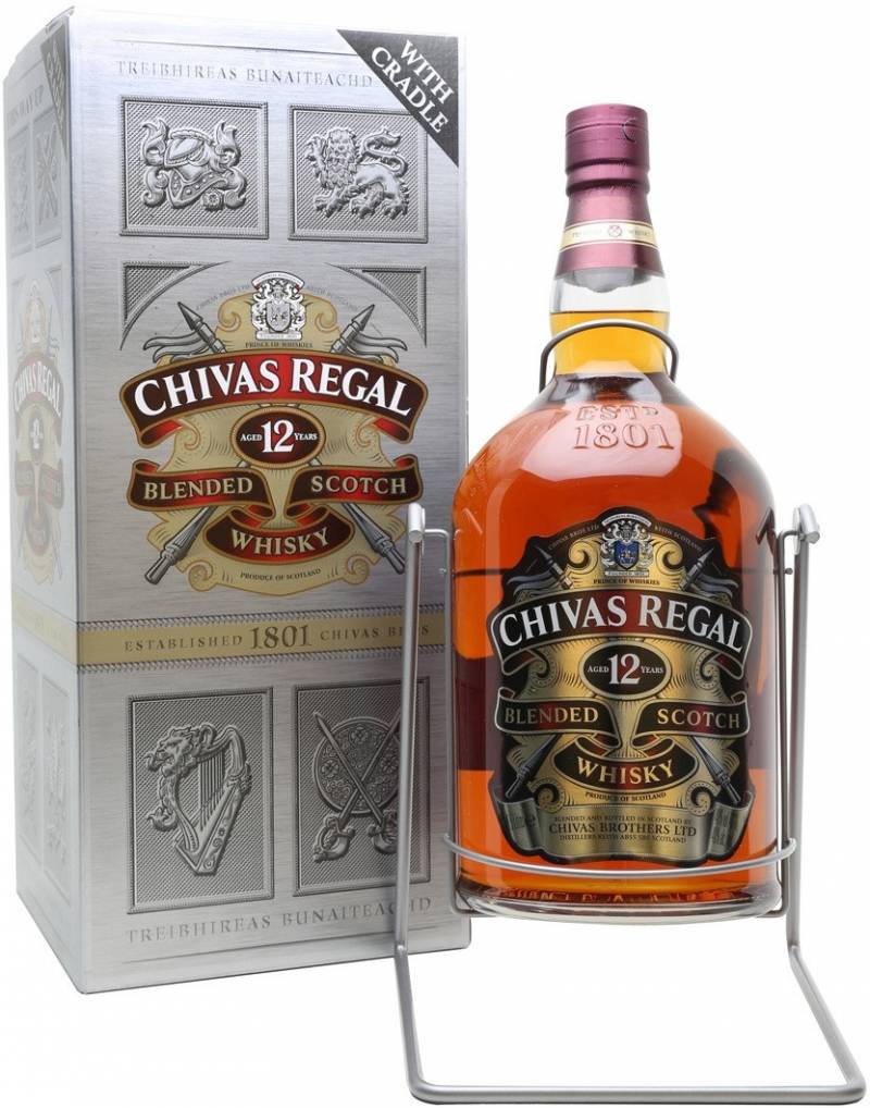 Виски Чивас Ригал 12-лет выдержки на качелях в коробке 4,5 л. &quot;Chivas Regal 12 years old, with box Whisky &quot;